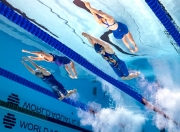 开云体育中国-美国游泳选手完胜，刷新世界纪录