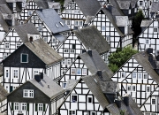 开云体育-绝境重生，深圳队决胜局神级逆转带走黄蜂，西亚卡姆于无声处听惊雷