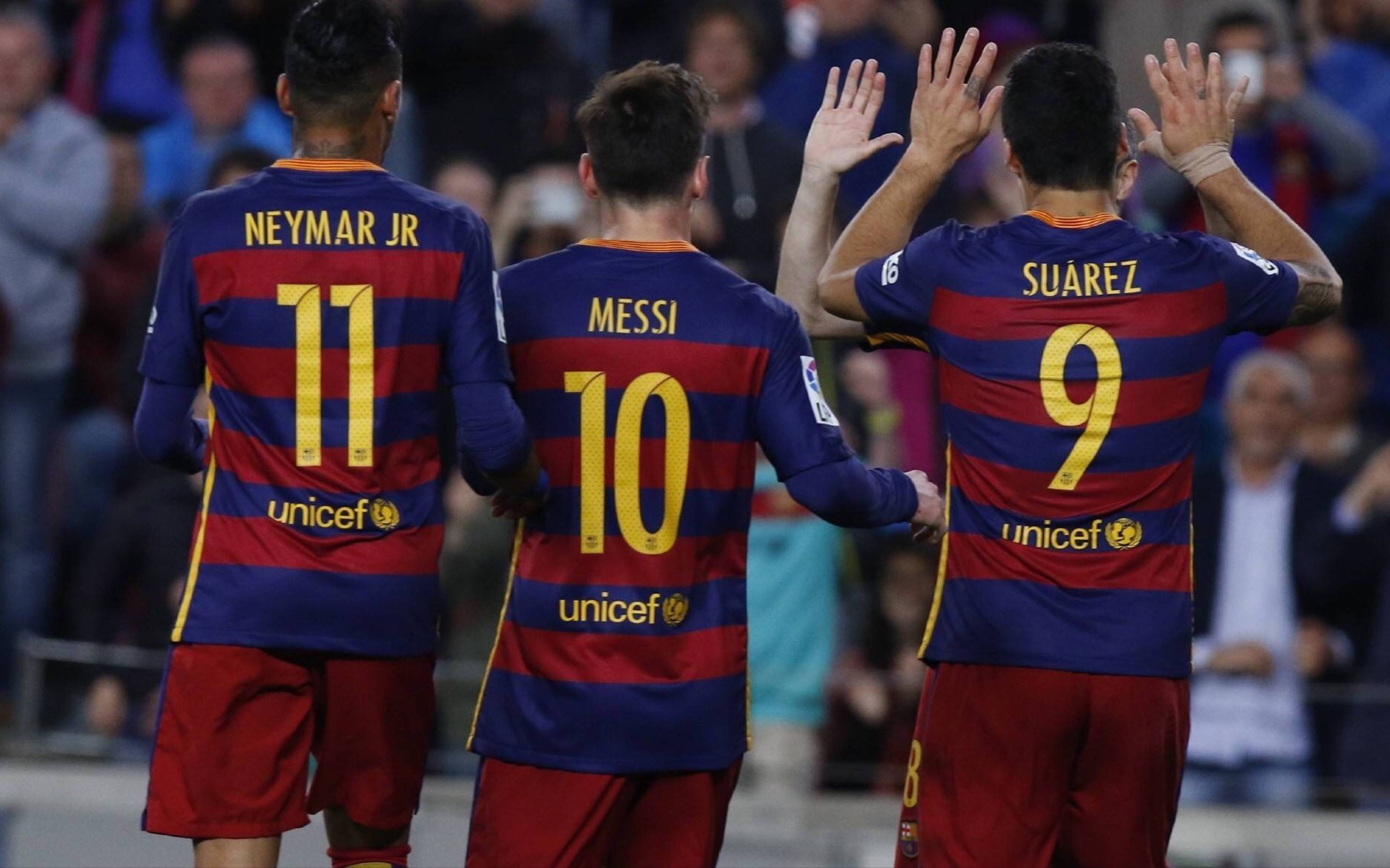 包含国际球星联袂出击，火花四溅壮观不断的词条