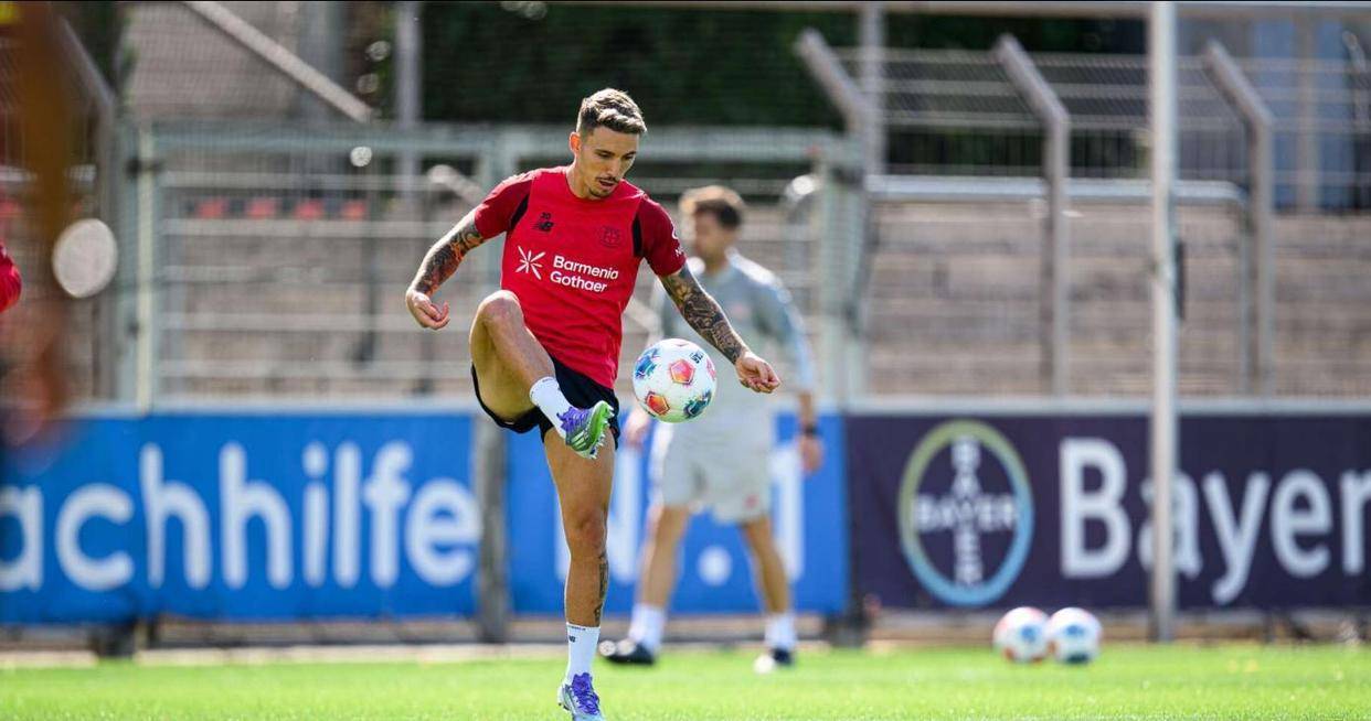 马赛球迷抗议，呼吁主帅优化战术提高效率的简单介绍