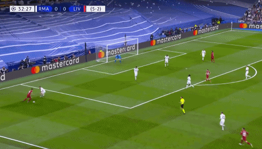 皇马双杀对手，轻松晋级八强