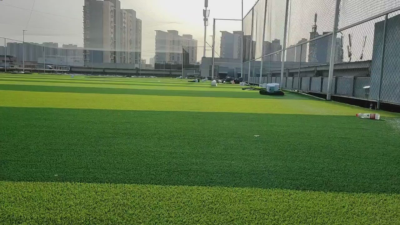 国内足球联赛场地建设项目完工,提供优质赛事场地 国内足球联赛场地建设项目完工,提供优质赛事场地