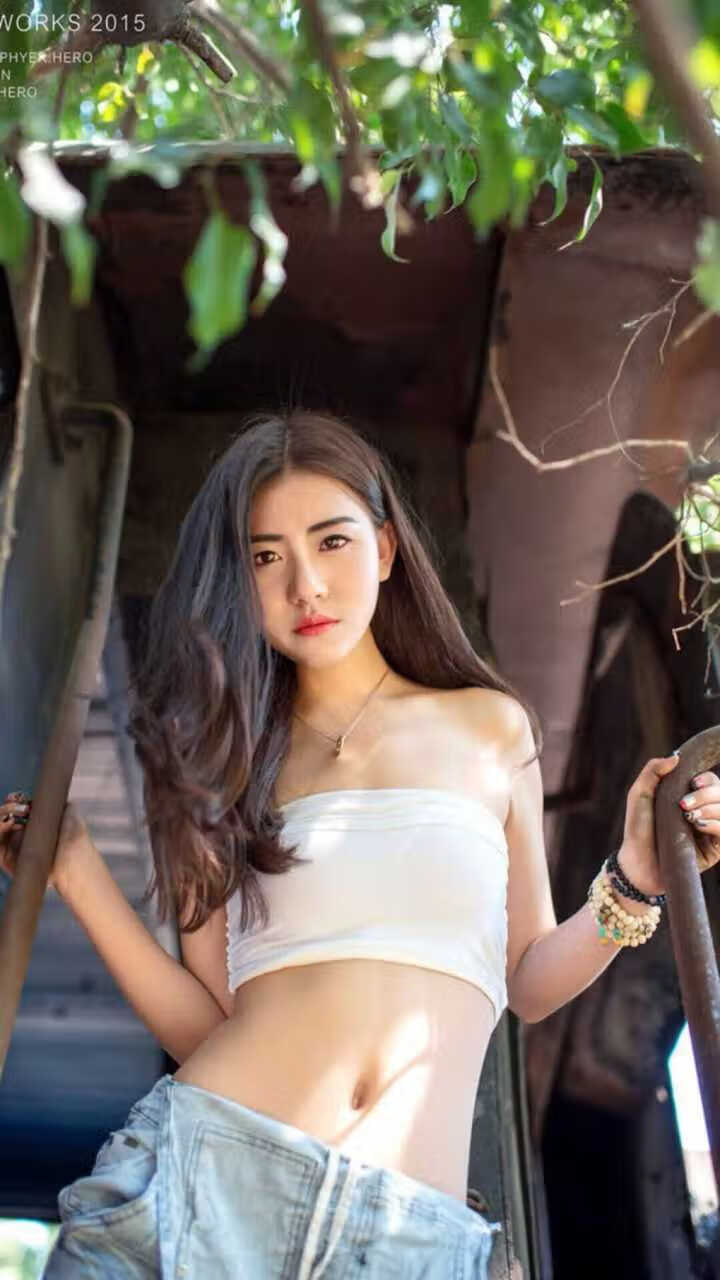 沙漠热浪席卷绿茵，努涅斯单骑破阵，卡塔尔轻取奥地利写下亚洲足球新注脚