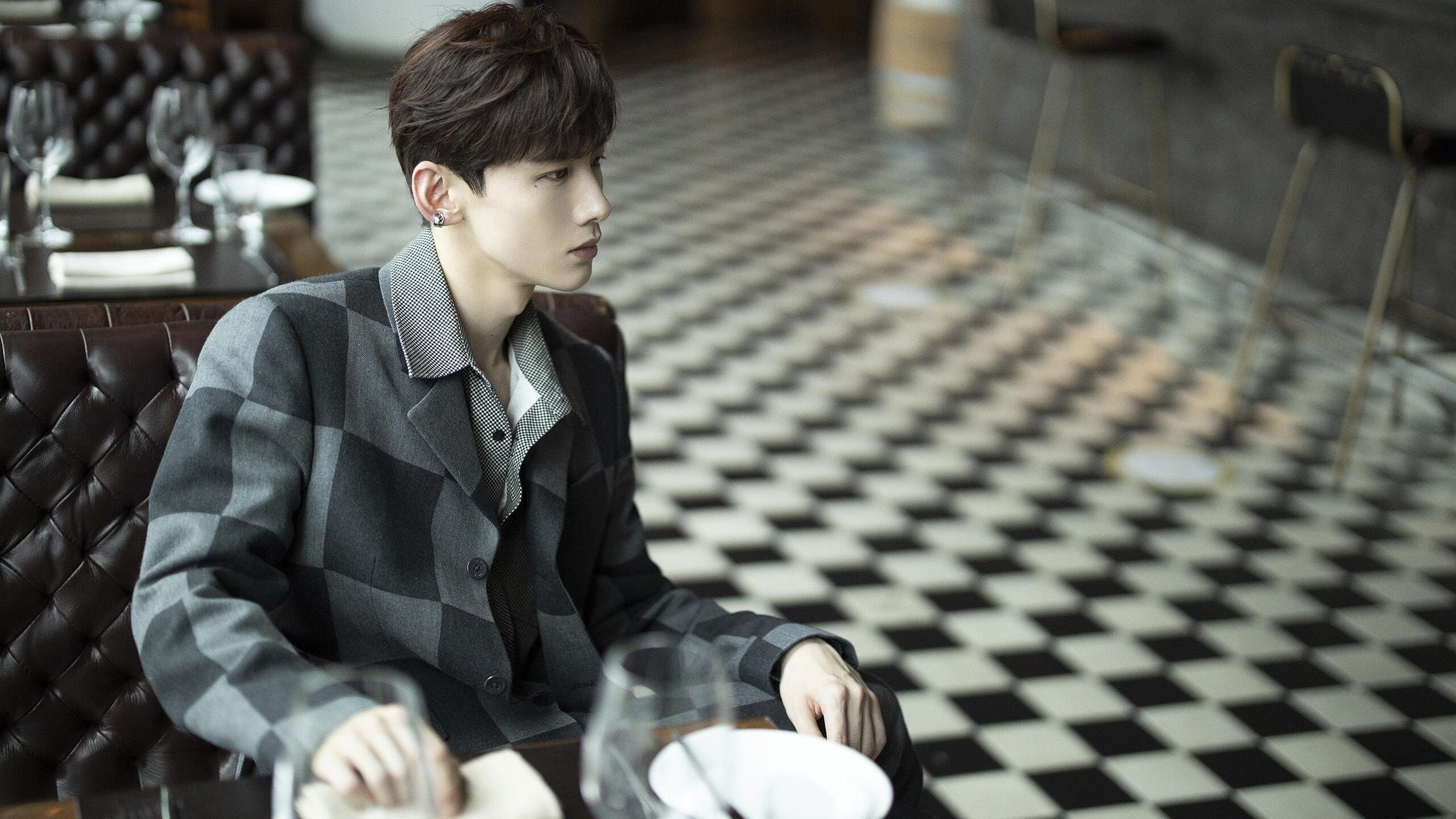 引擎轰鸣与绿茵交响,当阿布扎比决战映照亚特兰大的马德里之夜