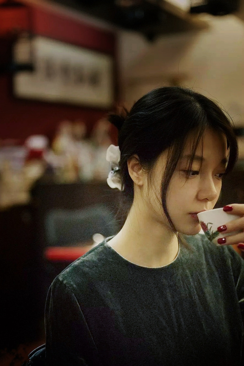 冰与火的碰撞,冰岛血拼安哥拉,奥运门票争夺战迎来关键焦点