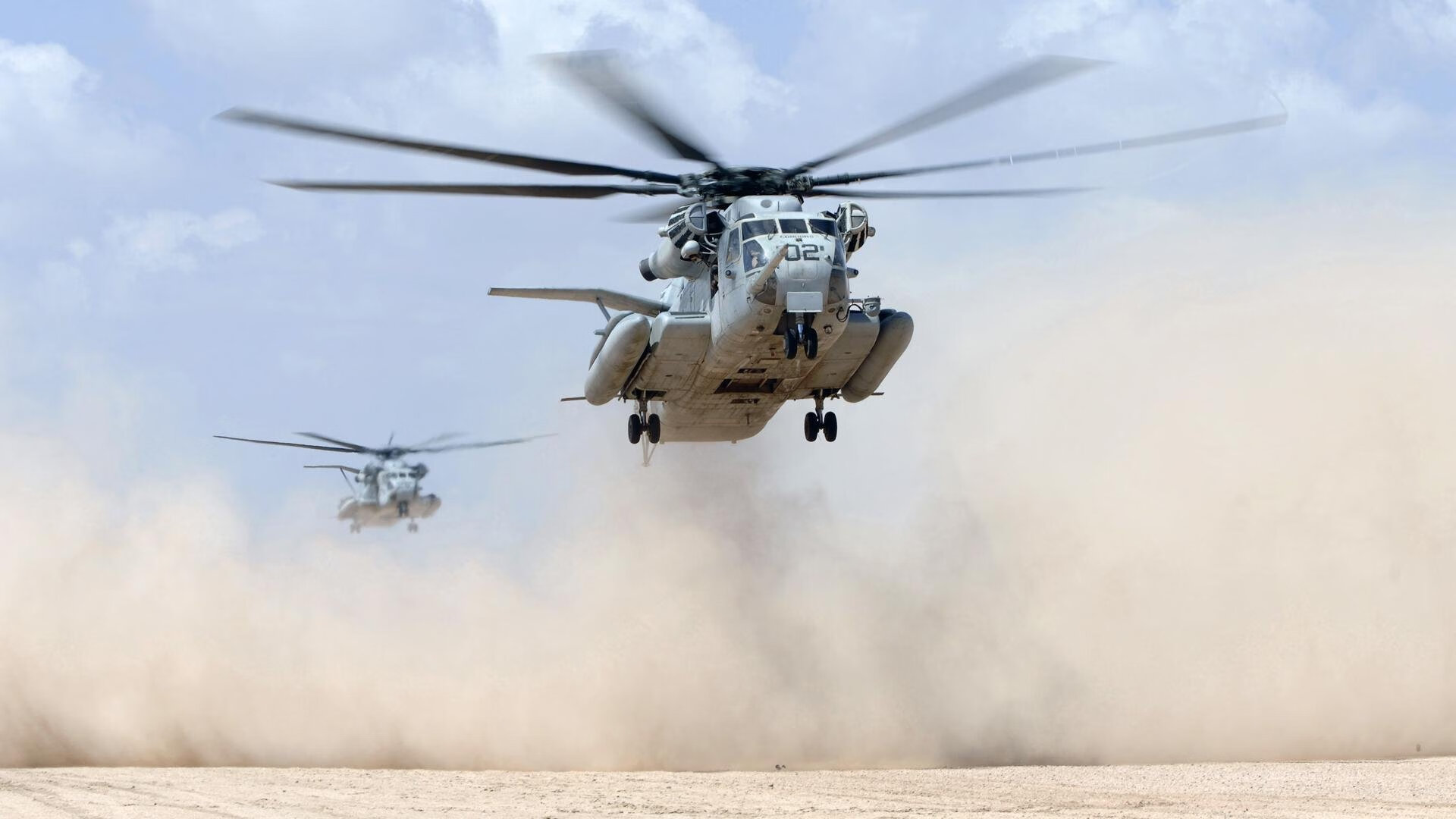 世界排名争夺战之夜，当法国铁塔蜕变为进攻核武，戈贝尔在篮下写就无人可挡的宣言