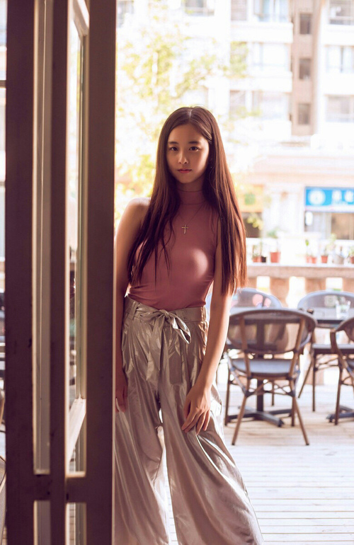 姆巴佩爆发与多特蒙德的完胜，摩纳哥夜晚的双重叙事