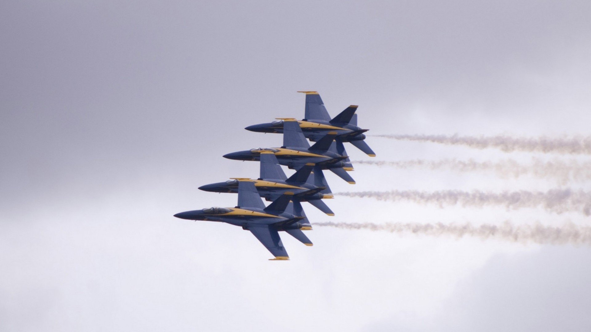 从撕裂之城到救赎之地，锡安主宰赛场，爵士团队篮球碾碎深圳队挑战