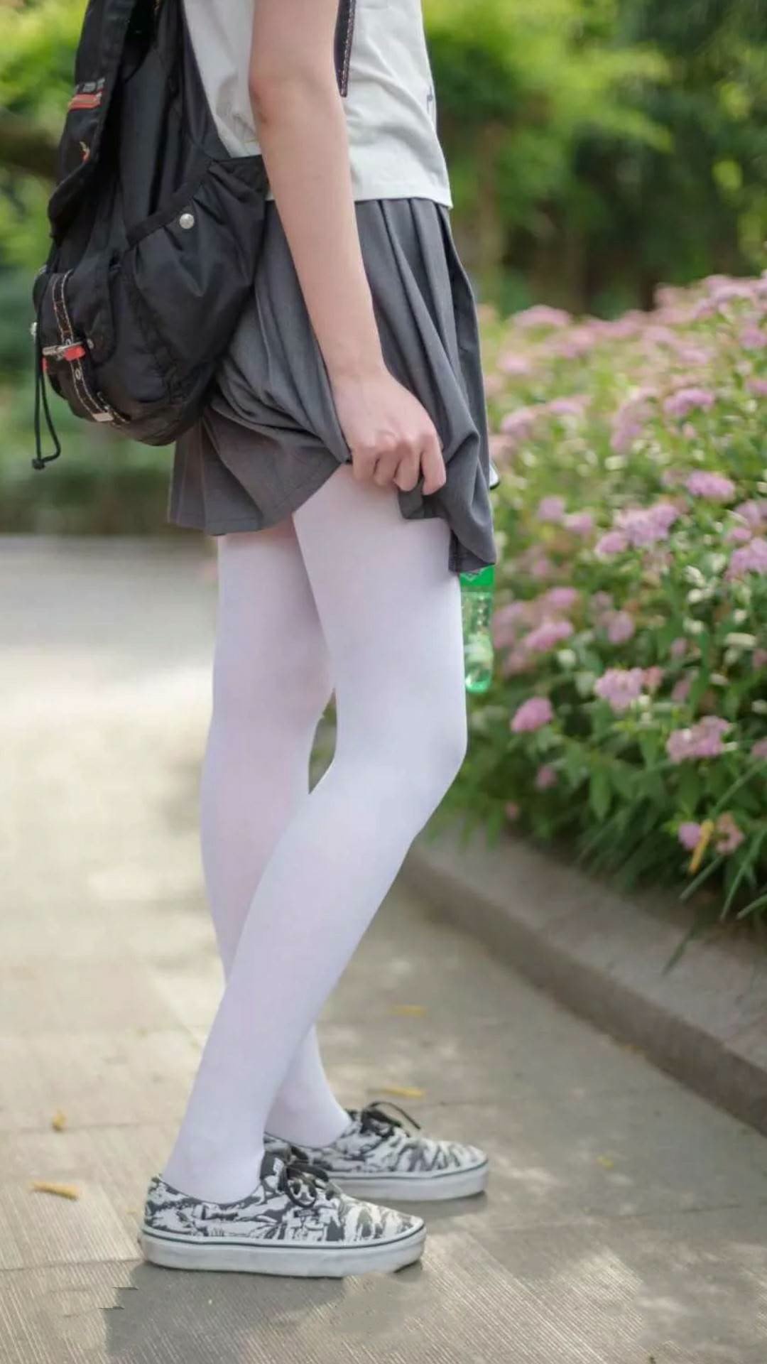 极速篮球，当莫兰特在F1街道赛接管比赛，我们看见了骑士掌控太阳的节奏艺术